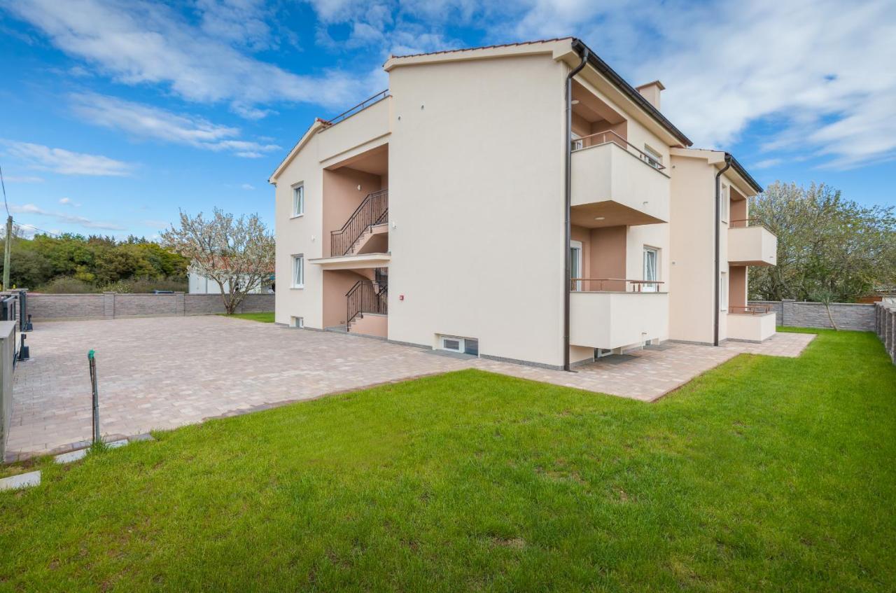 Apartman Knezevic A Fazana Luaran gambar